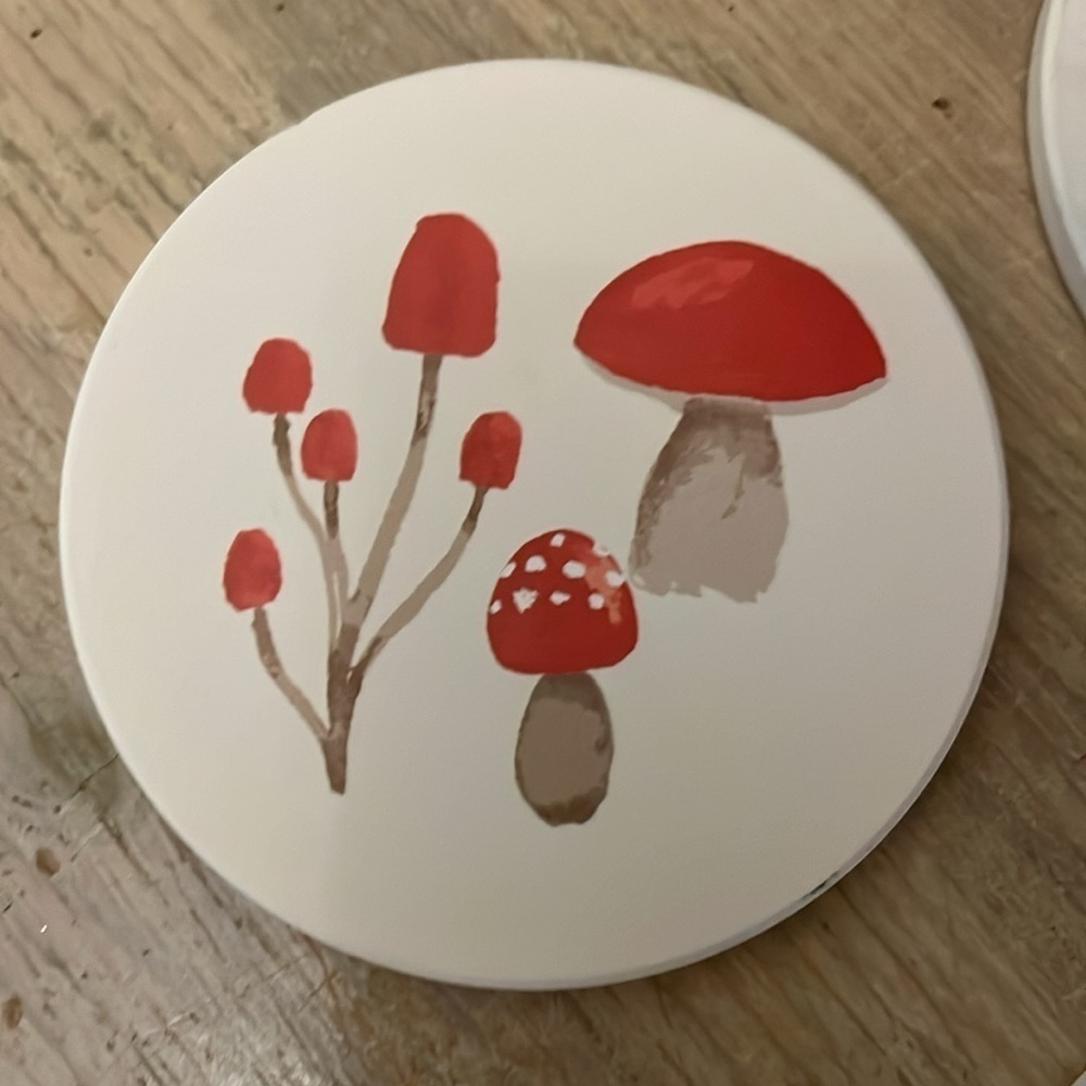 Mushroom Coaster Set of 4 Prima Design Stone Cork Backing - Picture 2 of 7